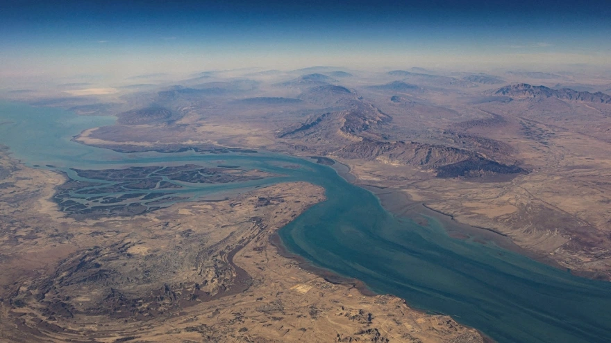 Vì sao đồng minh của Mỹ thận trọng về điều tàu chiến đến eo biển Hormuz?